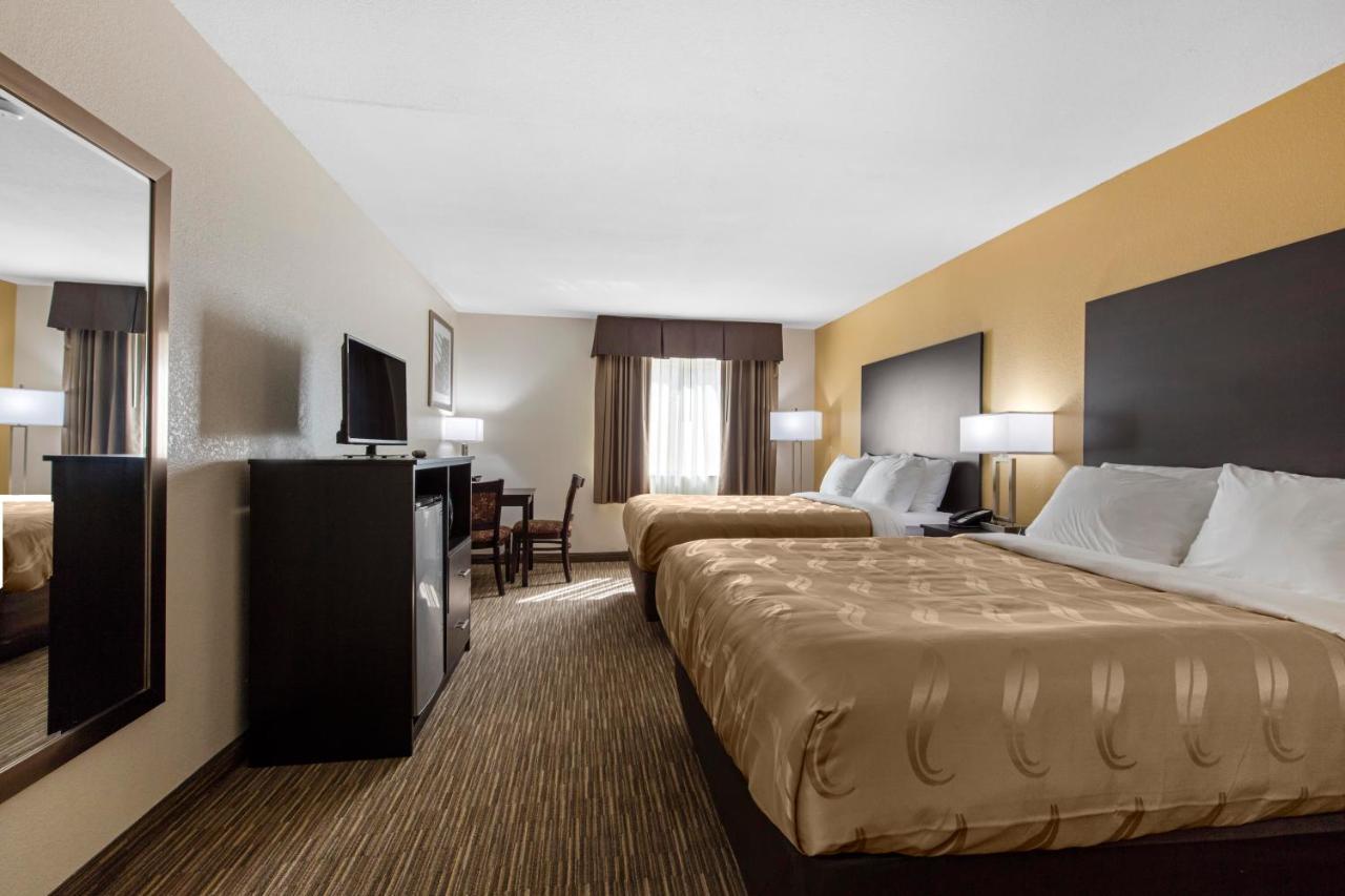 Quality & I-24 Hotel